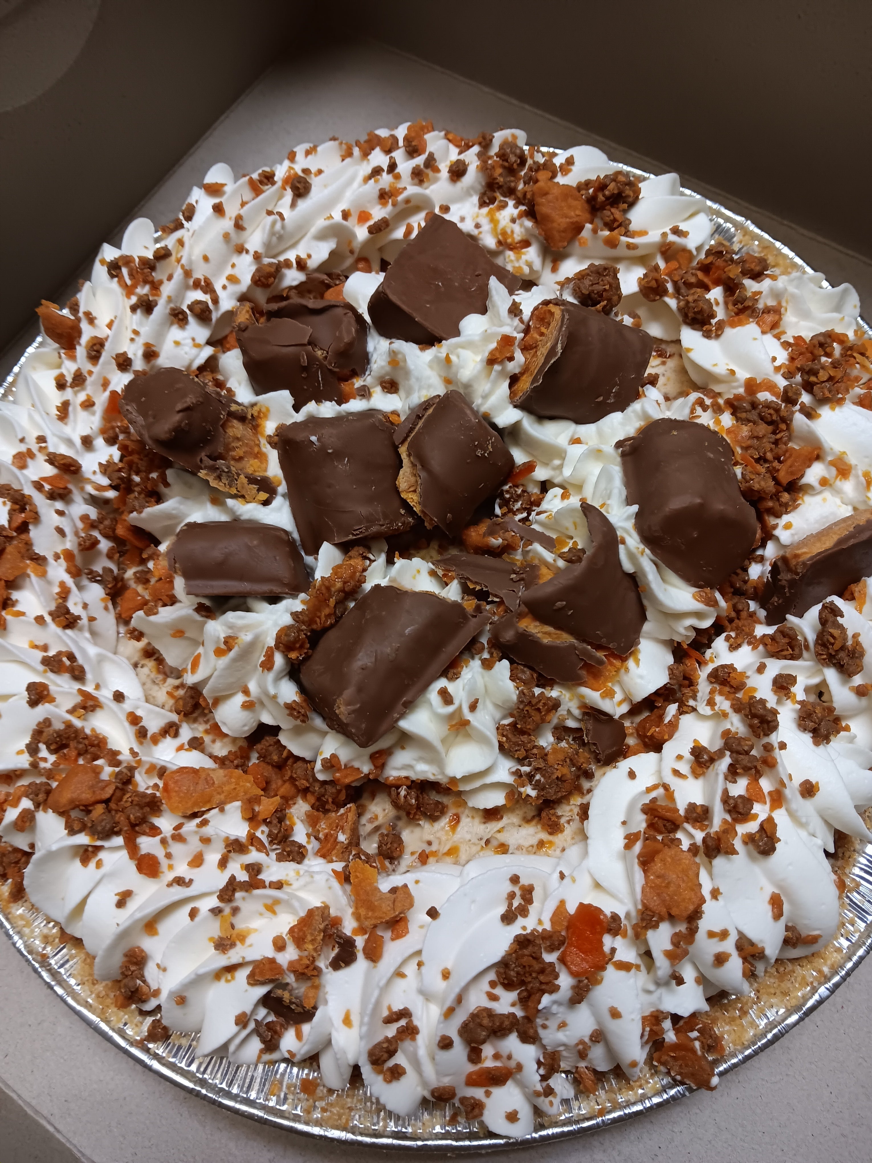 Butterfinger pie