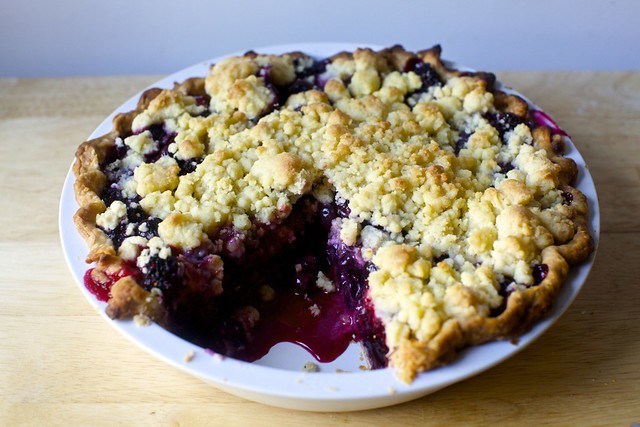 Blackberry Streusel Pie